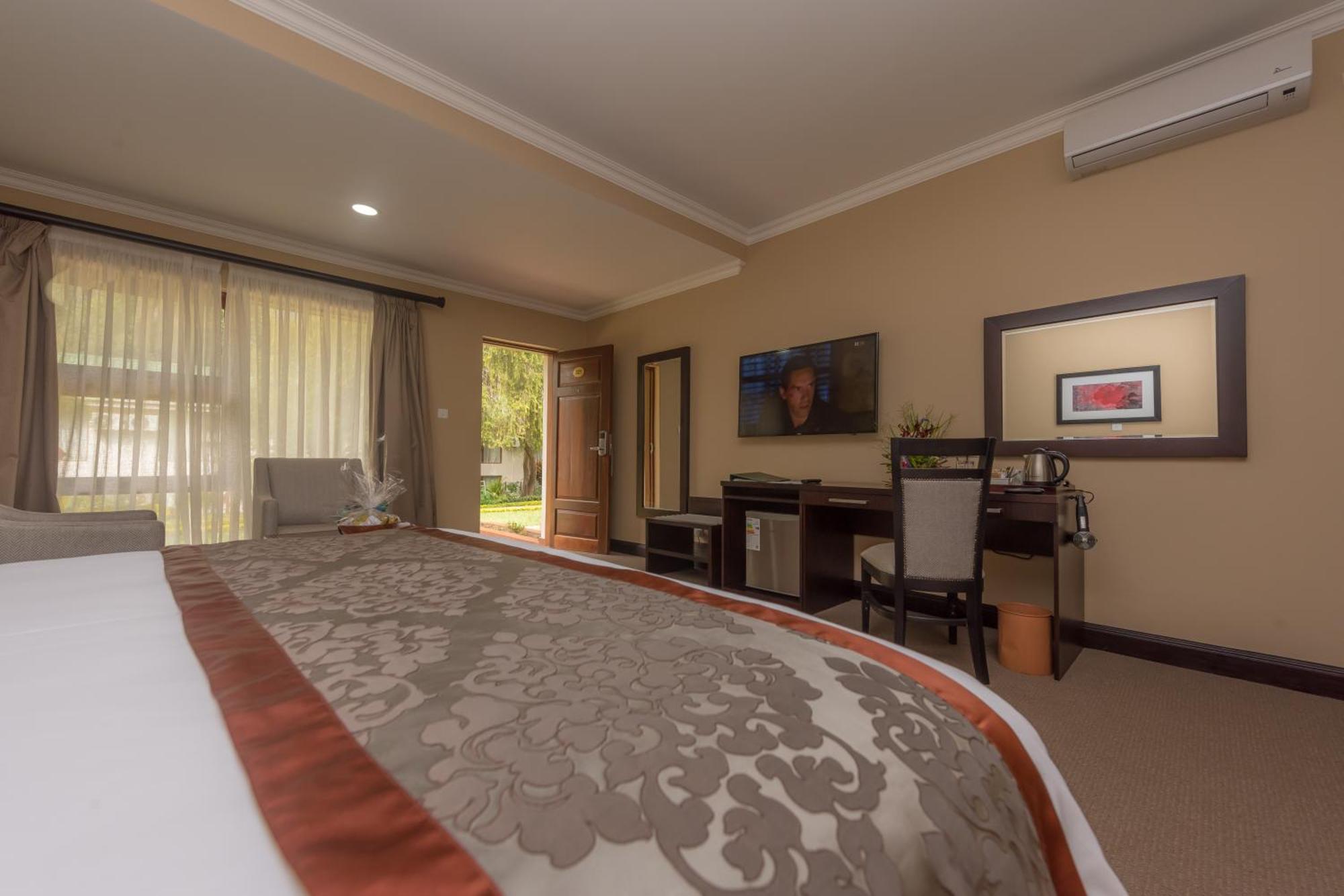 Sunbird Lilongwe Hotel Ngoại thất bức ảnh