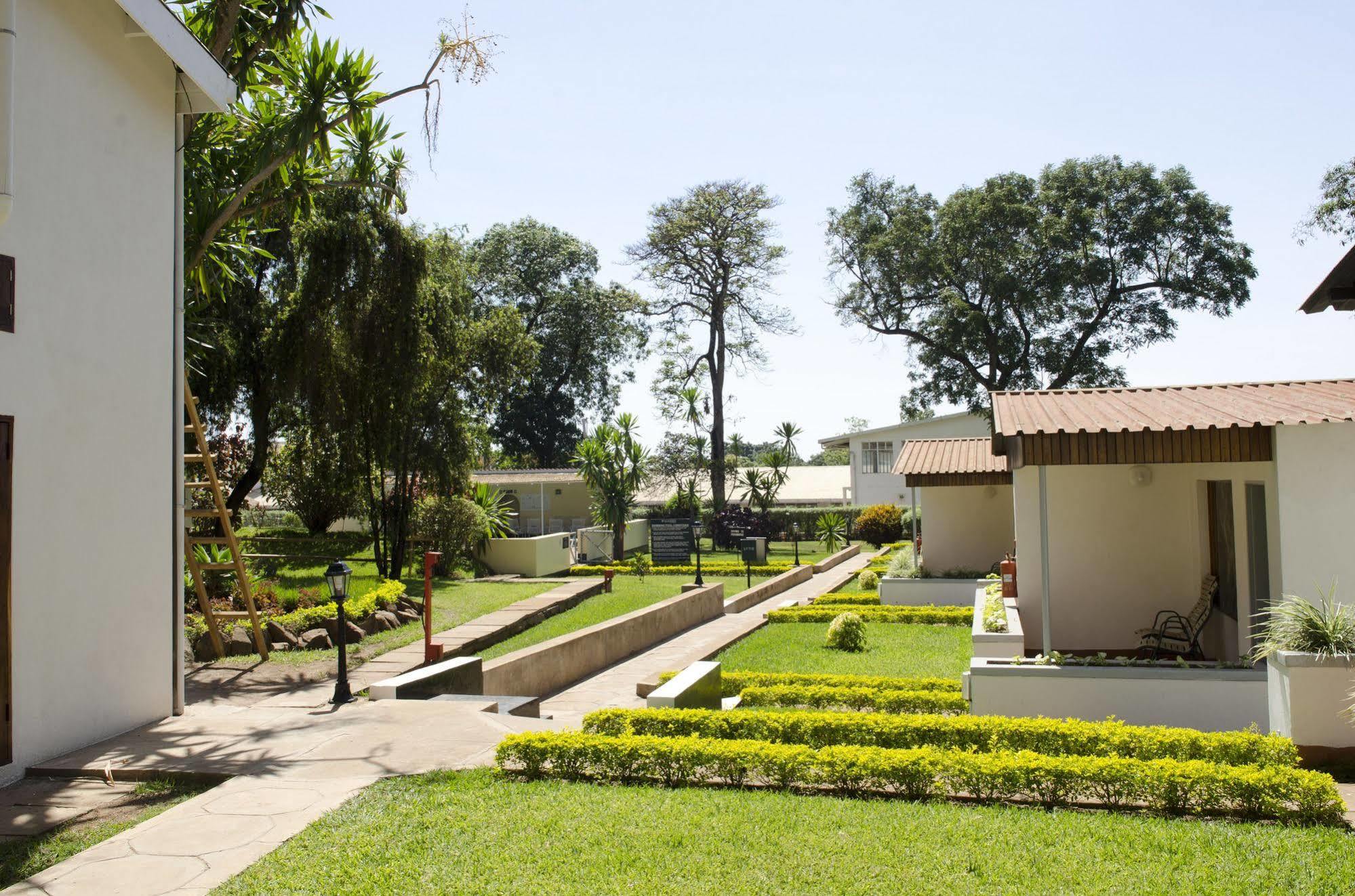 Sunbird Lilongwe Hotel Ngoại thất bức ảnh